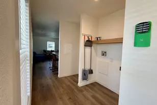 5201 W Camelback Rd, Phoenix, AZ 85031 - Photo 11
