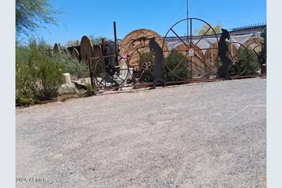 13219 S Watermann Lane, Buckeye, AZ 85326 - Photo 3