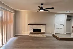6935 W Monterosa Cir, Phoenix, AZ 85033 - Photo 3