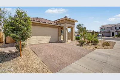 8954 W San Juan Avenue, Glendale, AZ 85305 - Photo 1