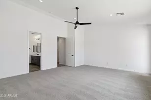 1686 E Carriage Ln, Phoenix, AZ 85086 - Photo 13