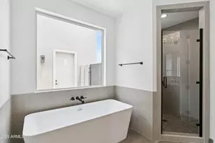 1686 E Carriage Ln, Phoenix, AZ 85086 - Photo 15