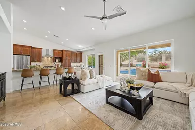 875 W Beechnut Drive, Chandler, AZ 85248 - Photo 1