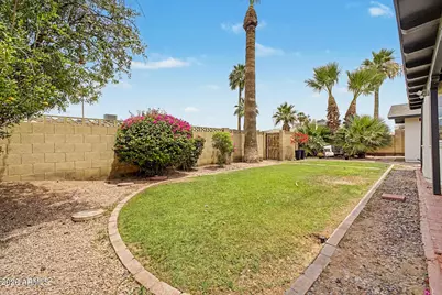 1066 E Carson Drive, Tempe, AZ 85282 - Photo 17