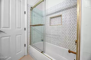 1140 E Tuckey Ln, Phoenix, AZ 85014 - Photo 23