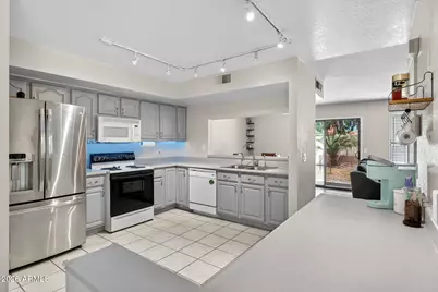 3806 W Marconi Avenue, Phoenix, AZ 85053 - Photo 9