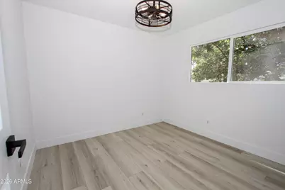 2371 W Paradise Lane, Phoenix, AZ 85023 - Photo 17