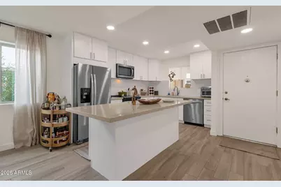 4150 E Cactus Road #110, Phoenix, AZ 85032 - Photo 9