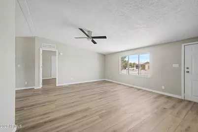 24805 N 115th Avenue, Sun City, AZ 85373 - Photo 13