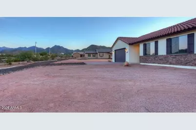 19445 W Teakwood Drive, Buckeye, AZ 85326 - Photo 3