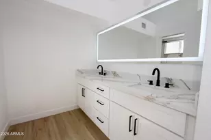 401 E Rockwood Dr, Phoenix, AZ 85024 - Photo 29