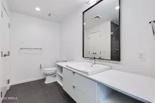 200 W Portland St, Phoenix, AZ 85003 - Photo 13