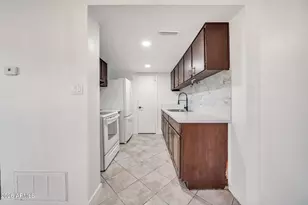 3338 W Las Palmaritas Dr, Phoenix, AZ 85051 - Photo 13