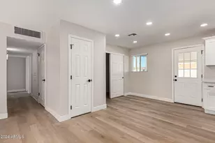 818 W Elna Rae St, Tempe, AZ 85281 - Photo 19