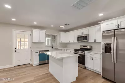818 W Elna Rae Street, Tempe, AZ 85281 - Photo 21