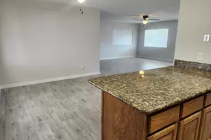 3136 W Port Au Prince Ln, Phoenix, AZ 85053 - Photo 7