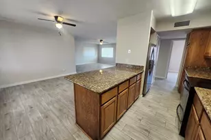3136 W Port Au Prince Ln, Phoenix, AZ 85053 - Photo 9