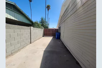 3136 W Port Au Prince Lane, Phoenix, AZ 85053 - Photo 23