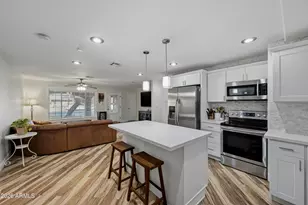 2422 N 37th St, Phoenix, AZ 85008 - Photo 3