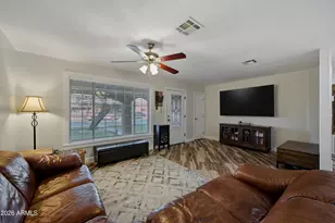 2422 N 37th St, Phoenix, AZ 85008 - Photo 5