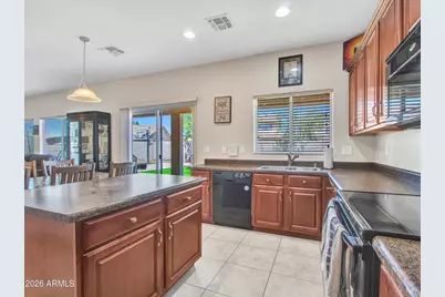 313 S 117th Drive, Avondale, AZ 85323 - Photo 5