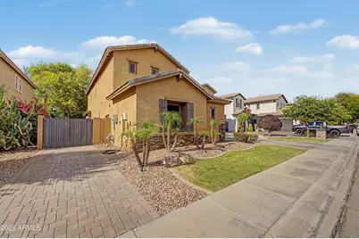 3934 E Aquarius Place, Chandler, AZ 85249 - Photo 7