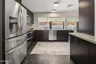 2432 E Piestewa Peak Dr, Phoenix, AZ 85016 - Photo 27