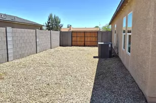 9108 W Tinajas Dr, Arizona City, AZ 85123 - Photo 21