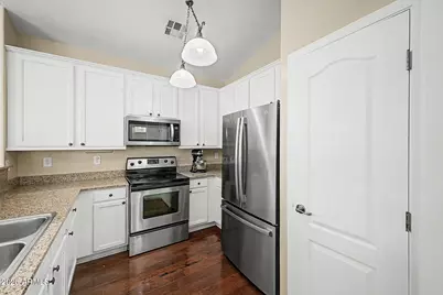 2113 E Huntington Drive, Phoenix, AZ 85040 - Photo 17