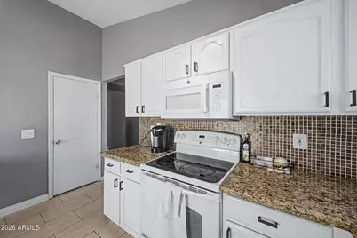 15703 W Young Street, Surprise, AZ 85374 - Photo 11