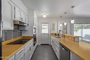106 E Geneva Dr, Tempe, AZ 85282 - Photo 7