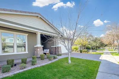2929 E Appaloosa Road, Gilbert, AZ 85296 - Photo 3