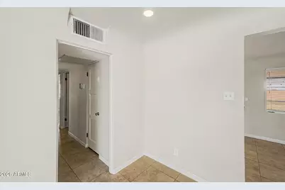 3621 N 21st Drive, Phoenix, AZ 85015 - Photo 17