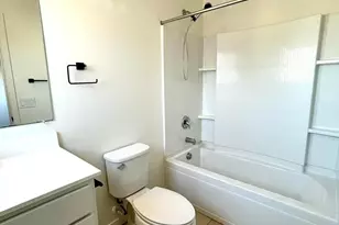 2215 W Harmont Dr, Phoenix, AZ 85021 - Photo 17