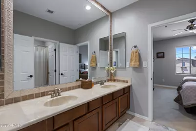 3939 E Crest Lane, Phoenix, AZ 85050 - Photo 37