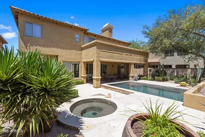 3939 E Crest Lane, Phoenix, AZ 85050 - Photo 3