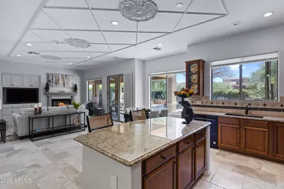 3939 E Crest Lane, Phoenix, AZ 85050 - Photo 13