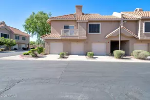 1633 E Lakeside Dr, Gilbert, AZ 85234 - Photo 1
