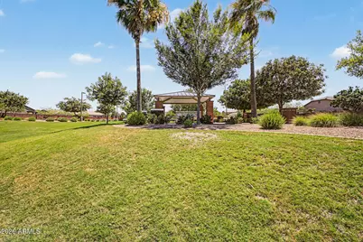 1360 W Joshua Tree Avenue, San Tan Valley, AZ 85140 - Photo 41