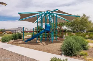 2046 East Charlotte Dr, Phoenix, AZ 85024 - Photo 33