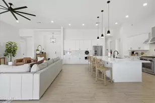15422 W Bajada Dr, Surprise, AZ 85387 - Photo 21