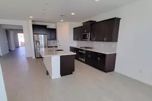 37100 N Rhinelander Dr, San Tan Valley, AZ 85140 - Photo 5