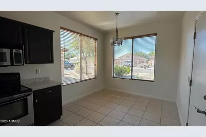 8146 W Clara Lane, Peoria, AZ 85382 - Photo 7