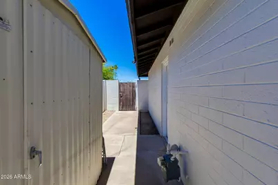 3351 E Desert Cove Avenue, Phoenix, AZ 85028 - Photo 31
