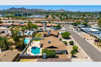 3351 E Desert Cove Avenue, Phoenix, AZ 85028 - Photo 43