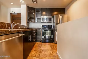 215 E McKinley St, Phoenix, AZ 85004 - Photo 9