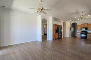 10335 E Rosemary Ln, Scottsdale, AZ 85255 - Photo 13