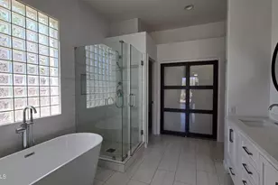 10335 E Rosemary Ln, Scottsdale, AZ 85255 - Photo 19