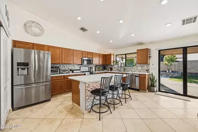 16468 W Sandra Lane, Surprise, AZ 85388 - Photo 9