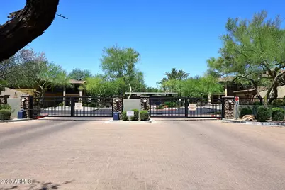21320 N 56th Street #1059, Phoenix, AZ 85054 - Photo 1